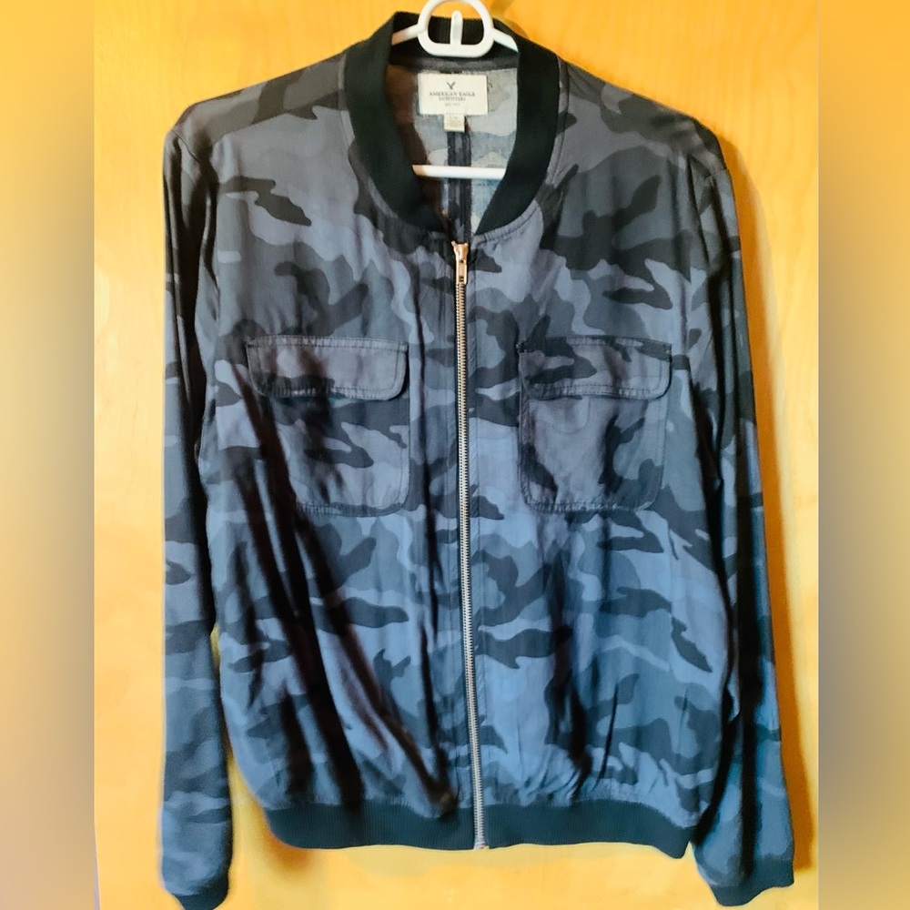 Lightweight cotton bomber jacket!